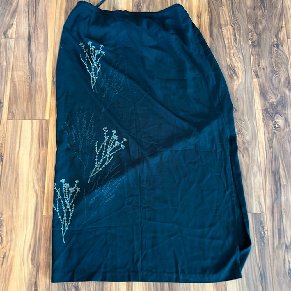 Venezia clothing co size 14/16 skirt